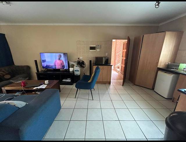 2 BEDROOM APARTMENT FOR SALE IN SUMMERFIELDS ESTATE